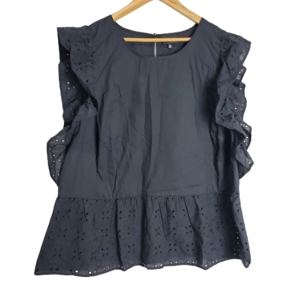 New Who What Wear Black Ruffled Sleeves Eyelet Embroidered Blouse Size 2X - Picture 1 of 11